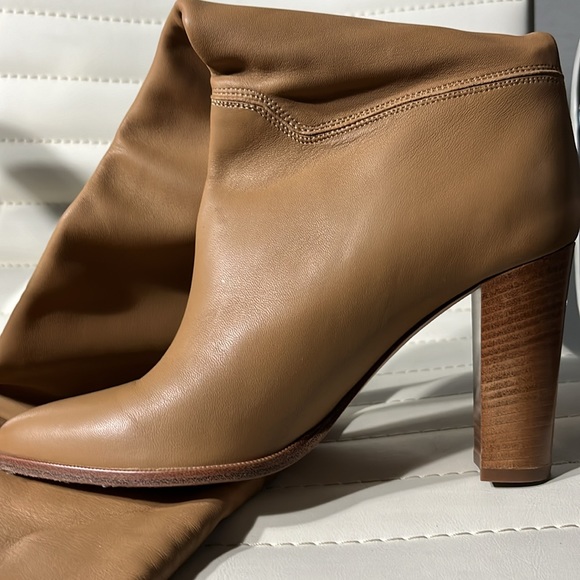 Frame for Tamara Mellon over the knee camel boot. Size 38.5 - Picture 2 of 4